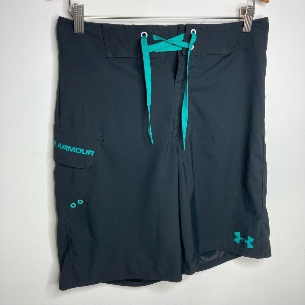 Under Armour board Shorts‎ loose fit Size 30